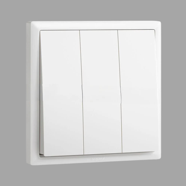 Legrand Eloe Switch 3G 2W 16A 250V
